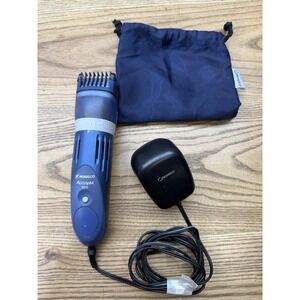 Norelco AccuVac T870 Beard & Mustache Trimmer Vtg Vacuum Groomer Vacuum Razor